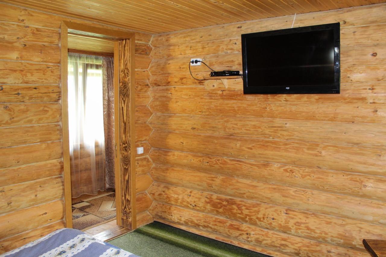 "Лісова Ягода" Yablunytsya Exterior foto